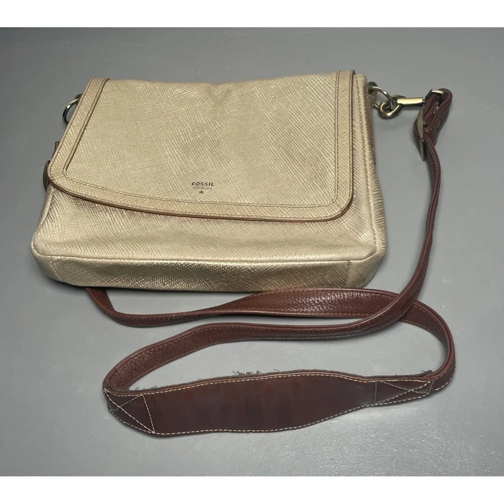 Fossil Distressed Metallic Gold Leather Flap Crossbody Messenger Bag